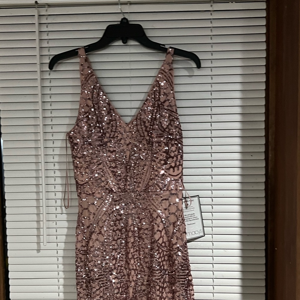 Pink sequins dress (new)